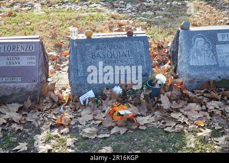 Le cimetière Green-Wood Cemetery est non seulement un cimetière pour les personnages influents, mais il a autrefois servi d'espace vert éminent à New York Banque D'Images