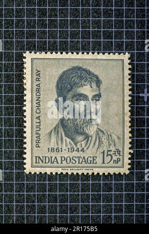 03 26 2014 TIMBRE postal de MENTHE Vintage de Prafulla Chandra Ray 1861-1944 Studioshothot Lokgram Kalyan Maharashtra Inde.Asie. Banque D'Images