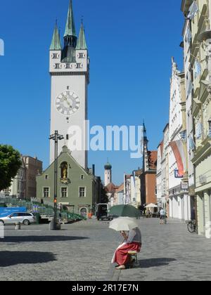 Allemagne, haute-Bavière, Straubing: Stadtturm (tour de ville), le point de repère de Straubing dans le centre du long marché, date de 1316. Banque D'Images