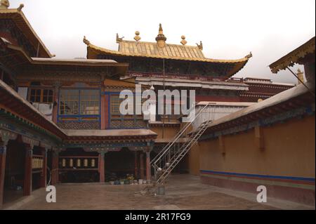 République populaire de Chine, Tibet, Lhassa : Monastère de Drepung, siège du Dalaï Lamas jusqu'au cinquième emménagé au Palais de Potala en 1649, et une fois à la maison Banque D'Images