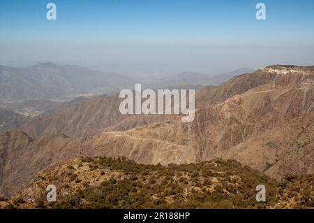 Chaîne de montagnes ASiR dans le sud-ouest de l'Arabie Saoudite Banque D'Images