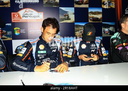 Thierry Neuville (Bel) Martijn Wydaeghe (Bel) de l'équipe Hyundai Shell MOBIS World Rally Team, Hyundai I20 N Rally1 Hybrid, 11 mai 2023 in Coimbra, Portug Banque D'Images