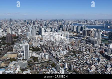 Tir aérien de la station de Shinbaba depuis le sud de Shinagawa, zone métropolitaine de Skytree Banque D'Images