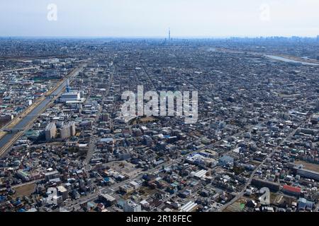 Prise de vue aérienne de la station Minami-hatogaya du côté nord-ouest vers le Tokyo Sky Tree Banque D'Images