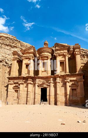 Jordanie. Site archéologique de Petra. Ad Deir. Le monastère Banque D'Images