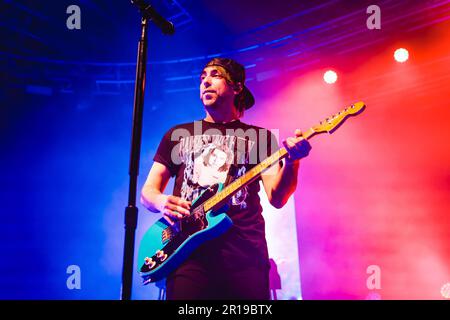 Alexander Gaskarth de tous les temps Low se produit en direct à fabrique sur 25 février 2023 à Milan, Italie (photo d'Alessandro Bremec/NurPhoto) Banque D'Images