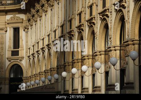 Photo de la belle galerie dans la ville de Milan Banque D'Images