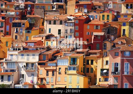 L'architecture de la vieille ville de Menton sur la côte d'Azur Banque D'Images