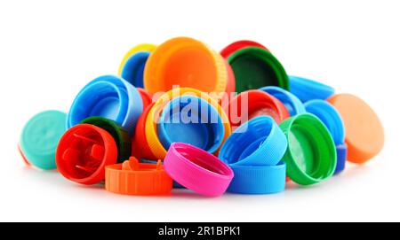 Composition avec des capsules de bouteille en plastique coloré Banque D'Images