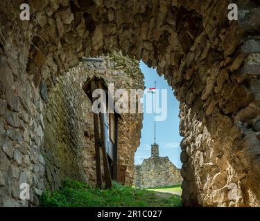 Ruines du fort de Nograd dans le nord de la Hongrie. Ruines historiques près de la frontière de slovakina, à côté de la ville de Nograd. Célèbre attraction touristique ce que visitable FO Banque D'Images