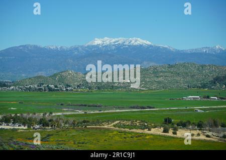 Montagne enneigée dans le sud de la Californie Banque D'Images