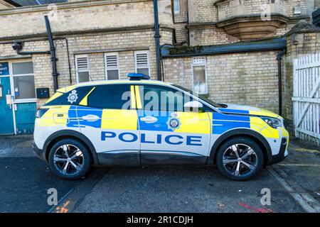 Véhicule de la police de transport britannique stationné à la gare de Lincoln 2023 Banque D'Images