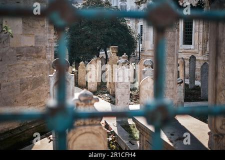 Ancien cimetière de la mosquée Eyup Sultan Istanbul Banque D'Images