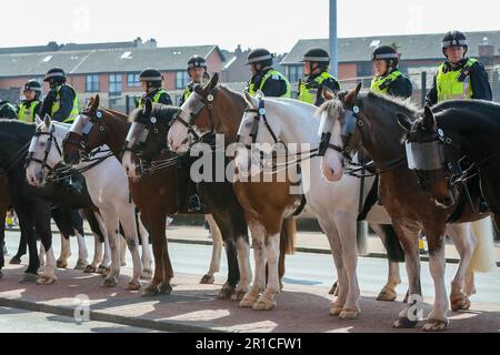 Glasgow, Royaume-Uni. 13th mai 2023. Lors du dernier match de la saison, les fans et la police des Rangers se préparent pour le match. Par accord, aucun fan celte ne sera autorisé dans le sol. Crédit : Findlay/Alay Live News Banque D'Images