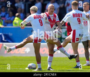 James Roby #9 de St. Helens se réchauffe avant sa 532 e apparition pour Saints The Betfred Super League Round 12 Match St Helens vs Salford Red Devils au stade Totally Wicked, St Helens, Royaume-Uni, 13th mai 2023 (photo de Steve Flynn/News Images) Banque D'Images