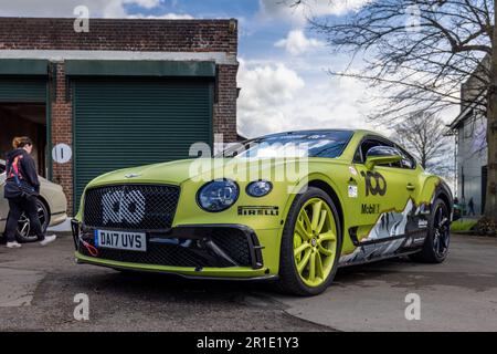 2017 Pikes Peak Bentley Continental GT ‘D Acior 17UVS’ en exposition au Scramble d’avril qui s’est tenu au Bicester Heritage Centre le 23 avril 2023. Banque D'Images