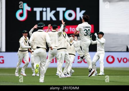 Melbourne, Australie, 26 décembre 2021. MELBOURNE, AUSTRALIE - 26 DÉCEMBRE : l'Australie célèbre le cricket de Zak Crawley, en Angleterre, lors du match d'essai du lendemain de Noël de la série Ashes entre l'Australie et l'Angleterre au Melbourne Cricket Ground sur 26 décembre 2021, à Melbourne, en Australie. (Photo de Dave Hewitt/Speed Media) crédit : Dave Hewitt/Speed Media/Alamy Live News/Alamy Live News Banque D'Images