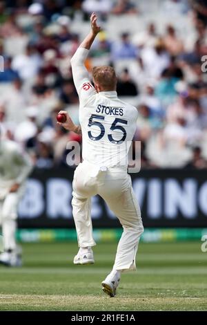 Melbourne, Australie, 27 décembre 2021. MELBOURNE, AUSTRALIE - 27 DÉCEMBRE : Ben Stokes, d'Angleterre, s'est mis à la coupe lors du match d'essai du lendemain de Noël dans la série Ashes entre l'Australie et l'Angleterre au Melbourne Cricket Ground, sur 27 décembre 2021, à Melbourne, en Australie. (Photo de Dave Hewitt/Speed Media) crédit : Dave Hewitt/Speed Media/Alamy Live News/Alamy Live News Banque D'Images