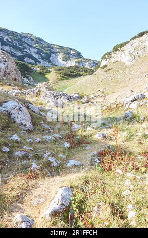 Randonnée à Bobotov Kuk, le plus haut sommet du Monténégro, situé dans le parc national de Durmitor Banque D'Images