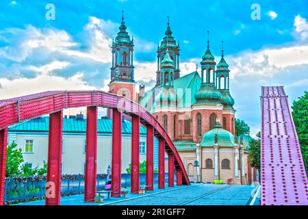 Basilique de consigner vos bagages Saint Pierre et Saint Paul à Poznan, l'une des plus anciennes églises de Pologne Banque D'Images