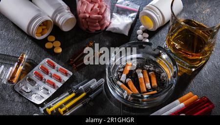 Les substances addictives, y compris l'alcool, les cigarettes et les drogues Banque D'Images