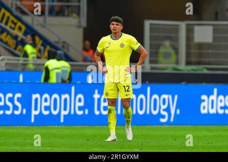 Milan, Italie. 13th mai 2023. Raoul Bellanova (12) d'Inter vu pendant la série Un match entre Inter et Sassuolo à Giuseppe Meazza à Milan. (Crédit photo : Gonzales photo/Alamy Live News Banque D'Images