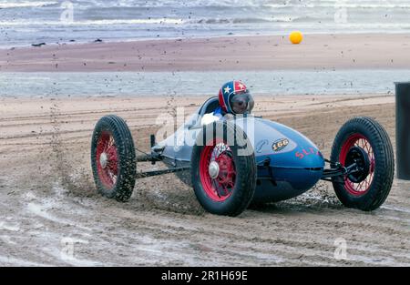 Belly Tank Hotrods course à la course de plage de mille Margate 2023 Banque D'Images