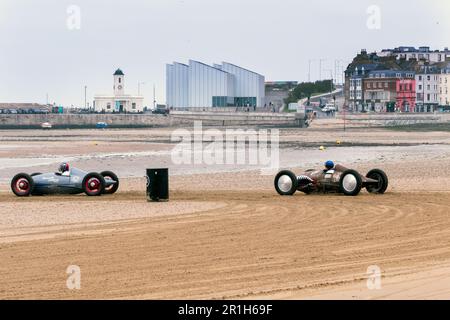 Belly Tank Hotrods course à la course de plage de mille Margate 2023 Banque D'Images