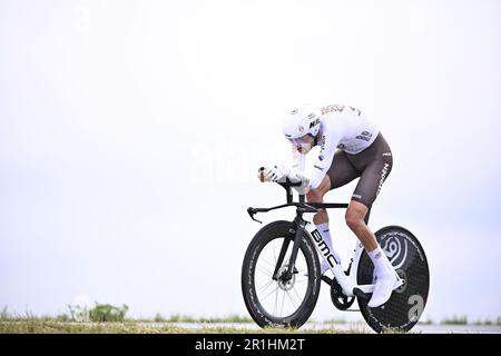 Cesena, Italie. 14th mai 2023. Français Aurélien Paret-Peintre de AG2R Citroën photographié en action pendant la phase neuf de la course de vélo Giro d'Italia 2023, un essai individuel de temps de Savignano sul Rubicone à Cesena (35km), en Italie, dimanche 14 mai 2023. Le Giro 2023 a lieu du 06 au 28 mai 2023. BELGA PHOTO JASPER JACOBS crédit: Belga News Agency/Alay Live News Banque D'Images