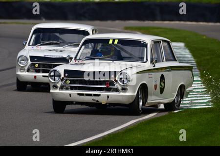 Kerry Michael, Mark Blundell, Ford Lotus Cortina Mk1, Jim Clark Trophy, une course de quarante-cinq minutes, deux pilotes uniquement pour la voiture de course emblématique du milieu Banque D'Images