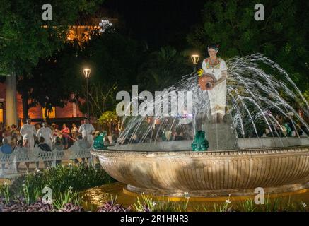 Fontaine Mestiza dans le parc du canton Francisco à Valladolid Yucatan Mexique Banque D'Images