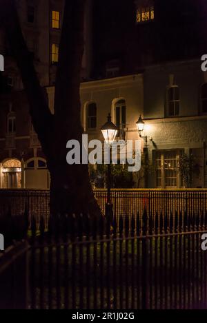 Rue de nuit, South Kensington, SW7, Londres Banque D'Images