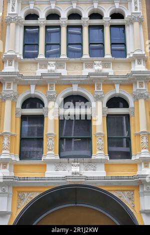 642 fin de la fédération victorienne libre façade jaune-blanc de style classique face à Pitt Street Mall de l'ancien bâtiment Skygarden. Sydney-Australie. Banque D'Images