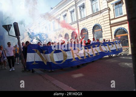 Linköping, Suède. 14th, mai 2023. Les fans de Norrköping avant le match de football de dimanche dans l'OBOS Damaltsvenskan entre Linköping FC-IFK Norrköping au stade Bilbörsen, Linköping, Suède. Crédit : Jeppe Gustafsson/Alay Live News Banque D'Images