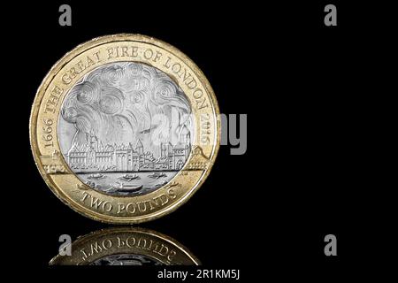 £2 pièce commémorant le 350th anniversaire du Grand incendie de Londres. Publié en 2016 par la monnaie royale Banque D'Images