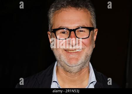 Milan, Italie. 15th mai 2023. Fabio Fazio est vu à l'extérieur des studios de télévision de Che Tempo Che Fa le jour de l'annonce du passage à la chaîne Nove de la découverte après 39 ans à Rai sur 15 mai 2023 à Milan, Italie (photo par Alessandro Bremec/NurPhoto) crédit: NurPhoto SRL/Alamy Live News Banque D'Images