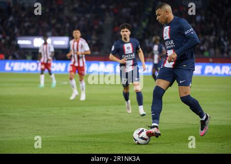Julien Mattia / le Pictorium - Paris Saint Germain accueillera AC Ajaccio au Parc des Princes, 13 mai 2023 - 13/05/2023 - France / Ile-de-France (région) / Paris - Kylian Mbappe lors du match entre Paris Saint Germain et AC Ajaccio au Parc des Princes, 13 mai 2023. Banque D'Images