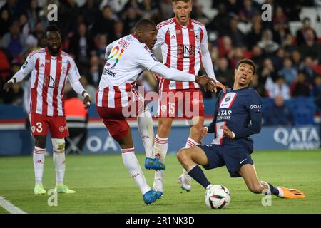 Julien Mattia / le Pictorium - Paris Saint Germain accueillera AC Ajaccio au Parc des Princes, 13 mai 2023 - 13/05/2023 - France / Ile-de-France (région) / Paris - Hugo Ekitike lors du match entre Paris Saint Germain et AC Ajaccio au Parc des Princes, 13 mai 2023. Banque D'Images