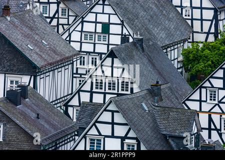 Freudenberg, la vieille ville d'Alte Flecken, maisons à colombages à Siegen-Wittgenstein, Rhénanie-du-Nord-Westphalie, Allemagne Banque D'Images
