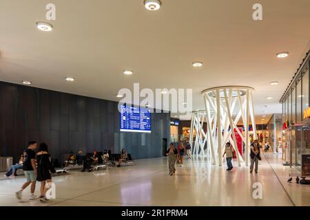 Wuppertal, gare principale de Wuppertal Hauptbahnhof à Bergisches pays, Rhénanie-du-Nord-Westphalie, Allemagne Banque D'Images