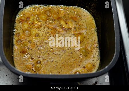 Glossostemon bruguieri ou Dombeya arabica, famille Malvaceae, Moghat égyptien ou les racines pelées séchées, utilisé en médecine traditionnelle pour de nombreuses nutritio Banque D'Images