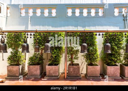 Cloches de prière, Wat Saket, Temple de la montagne d'or, Wat Saket Ratcha Wora Maha Wihan, Bangkok, Thaïlande, Asie Banque D'Images