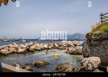 La Canzone del Mare baignade établissement sur Capri, île de Capri, Golfe de Naples, Campanie, Italie, Europe Banque D'Images