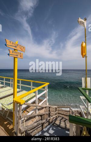 La Canzone del Mare baignade établissement sur Capri, île de Capri, Golfe de Naples, Campanie, Italie, Europe Banque D'Images