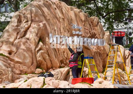 15 mai 2023, Londres, Angleterre, Royaume-Uni : préparation en cours pour la première britannique de la petite Sirène de Disney à Odeon Leicester Square. (Credit image: © Vuk Valcic/ZUMA Press Wire) USAGE ÉDITORIAL SEULEMENT! Non destiné À un usage commercial ! Banque D'Images