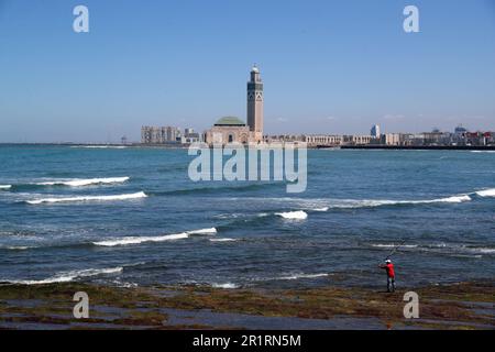 Le Caire. 14th mai 2023. Cette photo prise sur 14 mai 2023 montre la mosquée Hassan II à Casablanca, au Maroc. Credit: Sui Xiankai/Xinhua/Alay Live News Banque D'Images