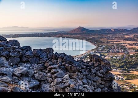 Vue panoramique sur Port de Pollenca et Alcudia sur l'île de Majorque Banque D'Images