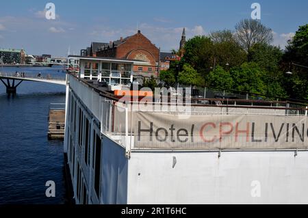 15 mai,2023/ HotelCPH vue vivante de la mariée de langro et de la bibliothèque royale noire de dimond et du canal de Copenhague capitale danoise Copenhague Danemark. (Photo.Francis Joseph Dean/Dean Pictures) Banque D'Images