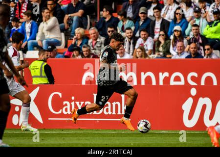 ALBACETE, ESPAGNE - MAI 14: Javi López de Deportivo Alaves pilote la balle pendant le match entre le Real Albacete Balompie et les Deportivo Alaves de la Ligure Smartbank sur 14 mai 2023 à l'Estadio Carlos Belmonte à Albacete, Espagne. (Photo de Samuel Carreño/ Credit: PX Images/Alamy Live News Banque D'Images