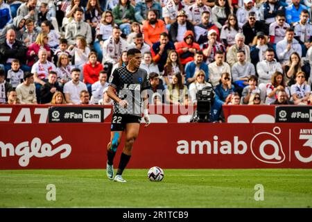 ALBACETE, ESPAGNE - MAI 14: Abdel Abqar de Deportivo Alaves conduire la balle pendant le match entre le Real Albacete Balompie et les Alaves de Deportivo de la Liga Smartbank sur 14 mai 2023 à l'Estadio Carlos Belmonte à Albacete, Espagne. (Photo de Samuel Carreño/ Credit: PX Images/Alamy Live News Banque D'Images